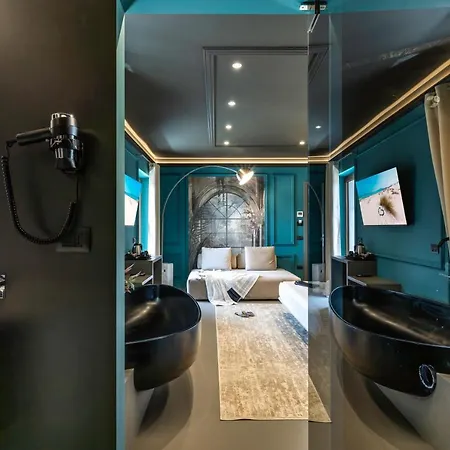 לינה וארוחת בוקר Boutique Marconi 4*