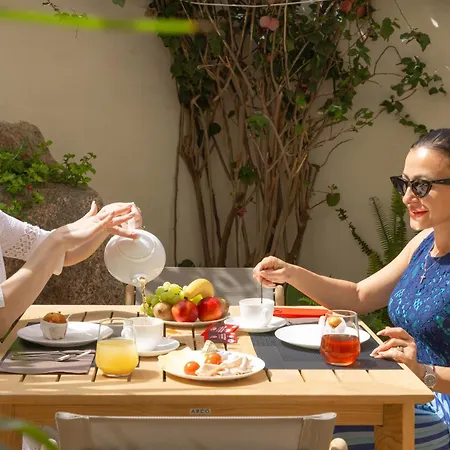 Boutique Marconi Bed & Breakfast 4*